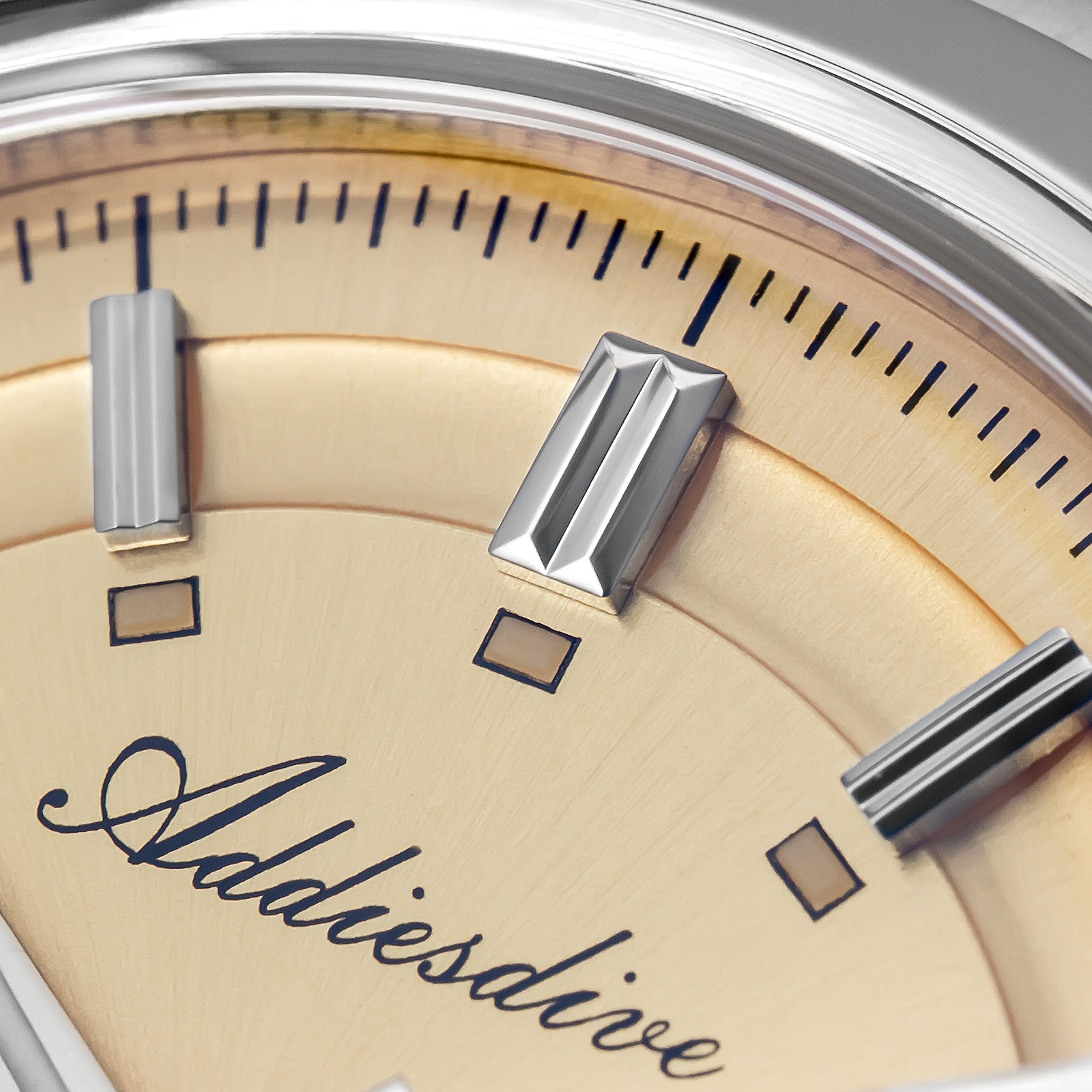 ADDIESDIVE Super Luminous Japa - Stainless Bracelet Diver のレビューと価格